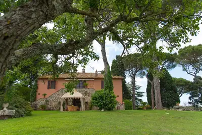 Image de Les CHÊNES un domaine familial