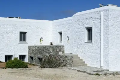 Image de Une villa premium de 160 m² avec 2 chambres avec salle de bains et vue sur la plage