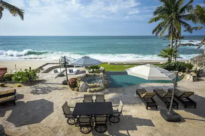 Image de Front de mer - À quelques pas de la plage exclusive de Palmilla Sur, villa 5 chambres
