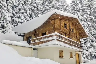 Image de Chalet 3 * Renove 10 Mn A Pied Des Pistes Spa Et Belle Vue Montagne