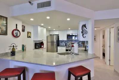 Image de Oceanfront Paradise Ă Sand Dollar On The Beach - 2/2 Condo, piscine, Wifi
