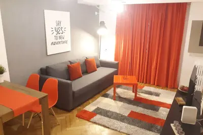 Image de 2 chambres avec 2 balcons, parfaitement formés!