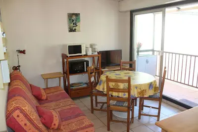 Image de T2 cabine, 6p, Proche Centre Ville, Vue Montagne, garage