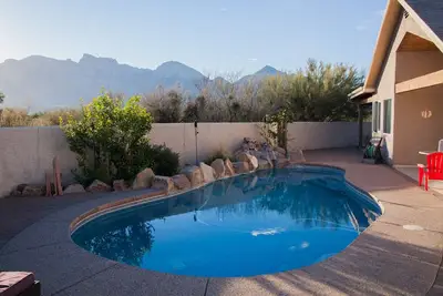 Image de Économisez du 24 au 27 février! Terrain privé d'acre avec piscine, bain à remous, 270 * vues!