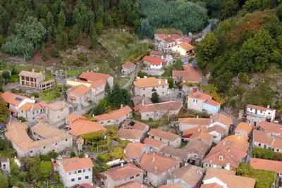 Visitez Geres (Apart. T0) Bienvenue à Geres T0 plat