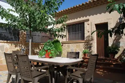 Ideal Pour La Famille Et Amis Le Long De La RIVIÈRE Jucar