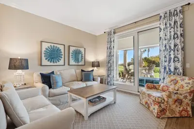 Image de Premier étage Sea Dunes - Patio à quelques pas de l'océan!