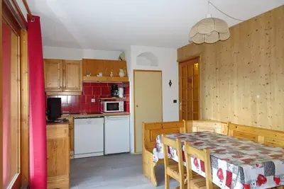 Image de Appartement 3 pièces proche centre, balcon sud, animaux admis