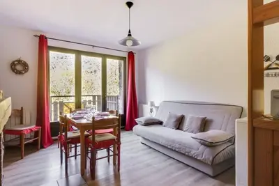 Image de Appartement T3 Duplex 6 Pers. avec Cheminée et Balcon à Esquièze-Sère