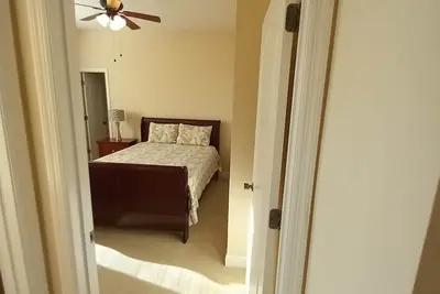 Image de Nouveau domicile exécutif de golf de 3000 pieds carrés, à 20 minutes du centre-ville d’Orlando!
