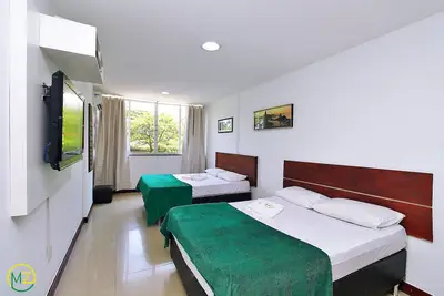 Image de Studio rénové pour 5 personnes à Copacabana!