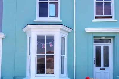 Image de Immaculée, élégante, Falmouth Town House - moins de 10 minutes à pied du centre