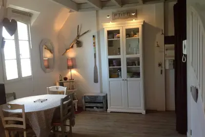 Image de Duplex plein de charme dans petite résidence au calme à 200 m plage sable sec