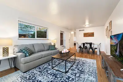 Image de Oasis urbaine de luxe près de la vieille ville - Animaux acceptés