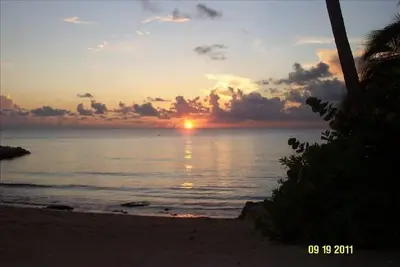 Image de Iles Caïmans célèbre Seven Mile Beach Oceanfront Condo