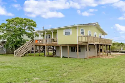 Nouvelle Liste! Canalside maison avec la place pour un bateau - courte promenade de la plage