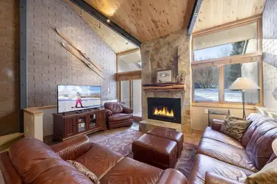 Image de Park Avenue 227 (Loft Gold 2br Plus avec bain à remous): 2 Br / 3. 5 Ba à Park City, pour 8 personnes