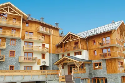 Image de Appartement moderne pour 6 avec alcôve | Accès piscine!