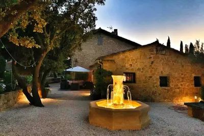 Image de Mas de Provence du 17e en campagne Aixoise