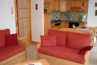 Image de Charmant 3 pièces avec grand balcon Sud, idéalement situé près des commerces et du téléphérique