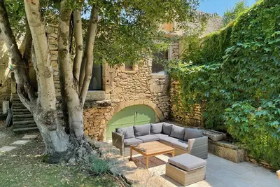 Image de Maison de charme 18ème siècle - Jardin et piscine privée au calme - Climatisée