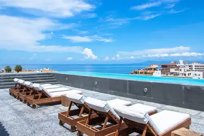 Image de Vos vacances en condo Oceana Ph 602 dans la zone romantique de Puerto Vallarta.