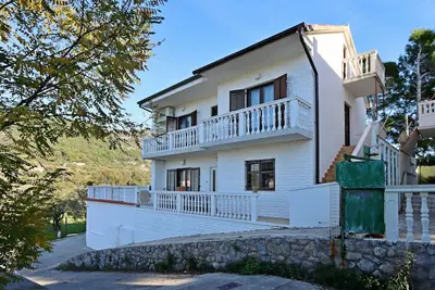 Image de Appartement de deux chambres avec le balcon Banjol, Rab (A-16082-a)