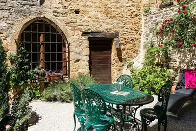 Image de Maison authentique au coeur de l'un des plus beaux villages de France