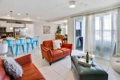 Image de Offre SPÉCIALE! - Condo de luxe neuf (5 min Disney et Outlets) au Storey Lake Resort (Orlando)