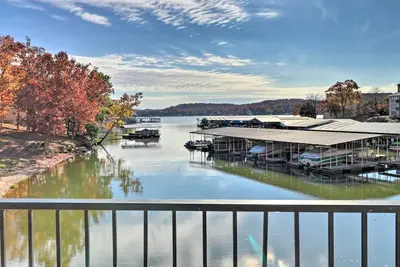 Image de Nouveau! Lake Ozark Condo - Piscine, quais de pĂŞche et plus