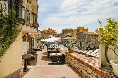 Image de Nouveau! Taormina x3 à 2 pas du Duomo!