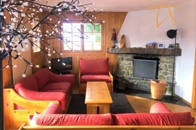 Image de Extérieur : appartement sur 2 étages dans chalet, pour 6 personnes, terrasse et balcon sud-ouest ave