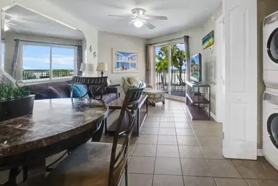 Image de Surf Beach 203 Gulf Front Condo Ada