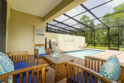 Image de 5 chambres 12 invités par Disney - Windsor Westside Resort - 8 Miles from Wdw