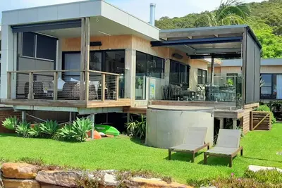 Image de Waggy Waterfront Retreat #waggywaterfront jolie plage