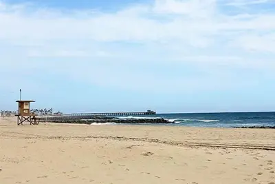 Image de Immense salle familiale! 2 min. marcher et votre assis sur une plage de sable fin. Pas de trafic.