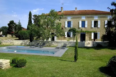 Image de Maison de Maître grand confort 12 pers / piscine privative - Gers - Biran