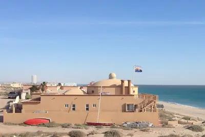 En bord de mer sur la plage les plus agréables de Penasco 6 Br, 4 salles de bain, 20ft plafonds Dome