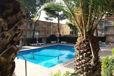 Image de Appartement avec grande terrasse. Piscines et jardin. À côté de la Crique du Pi
