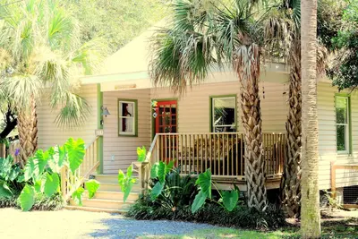 Image de Grande maison de plage familiale! Tarif réduit pour 7+ nuits!