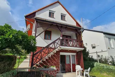 Image de Appartement de vacances Ă seulement 300 m de la station thermale et bains thermaux