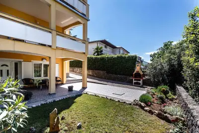 Studio, Neuf et moderne avec balcon