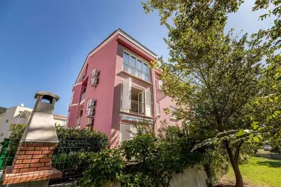 Appartement de vacances avec de l'air conditionné dans un endroit calme