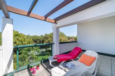 Image de Appartement de vacances avec balcon et climatisation