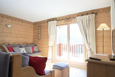 Image de Standing, spa, piscine, pied de pistes, 8 personnes, St-Martin-de-Belleville