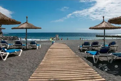 Image de dans un endroit de rêve au dessus de la plage à Callao Salvaje terrasse vue mer Costa Ad