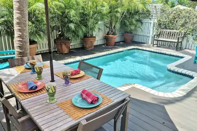 Image de Location vacances saisonnière Corazon Old Town - Piscine privée - Grand 2bd \/ 2. 5ba