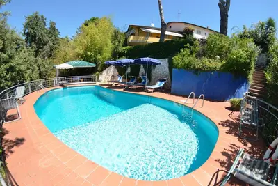 Image de Maison de vacances avec climatisation, Wifi, piscine privée, Tv, véranda, près de Viareggio