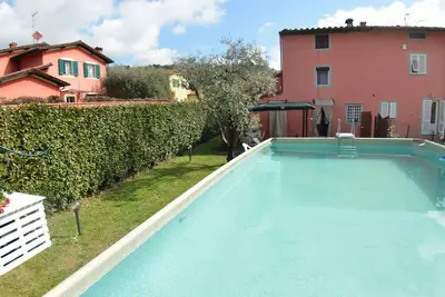 Image de Magnifique maison de vacances avec piscine privée, Wifi, Tv, véranda, parking, près de Lucques