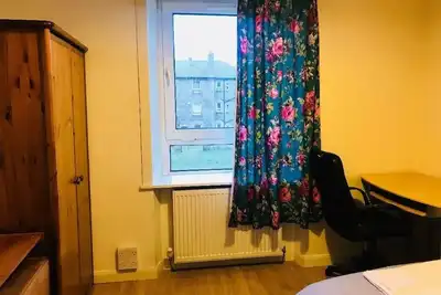 Image de Studio à louer à Turnpike Lane zone 3! À 5 minutes à pied